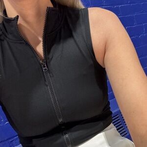 NWOT’s wild fable Black Women's Zip-Up Sleeveless Top for swimming or exercising